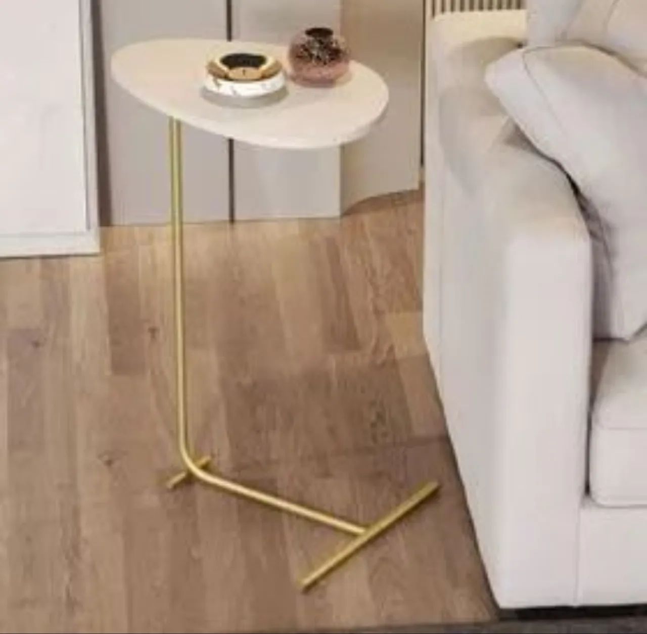 Mesa de apoio sofá orgânica 