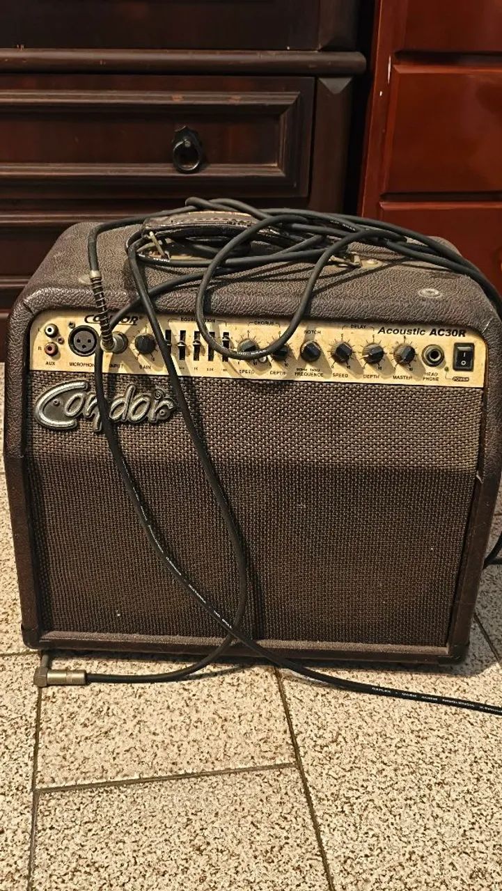 Caixa de som Condor AC-30R 