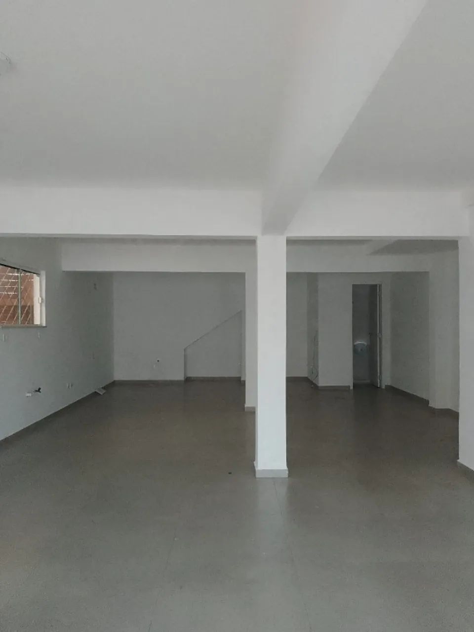 Loja 3a Av. 70 m², excelente localização