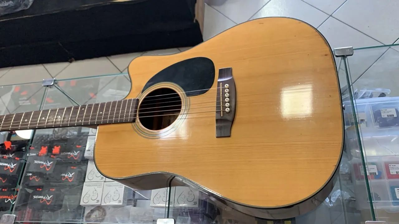 VIOLÃO TAKAMINE