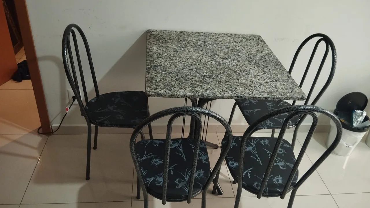 Mesa 4 cadeiras - Foto 2