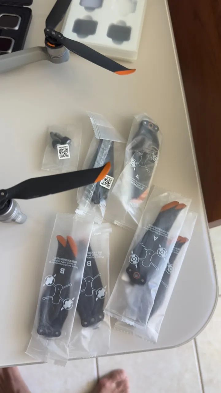 Drone DJI Airs 2S Fly Combo - Foto 4