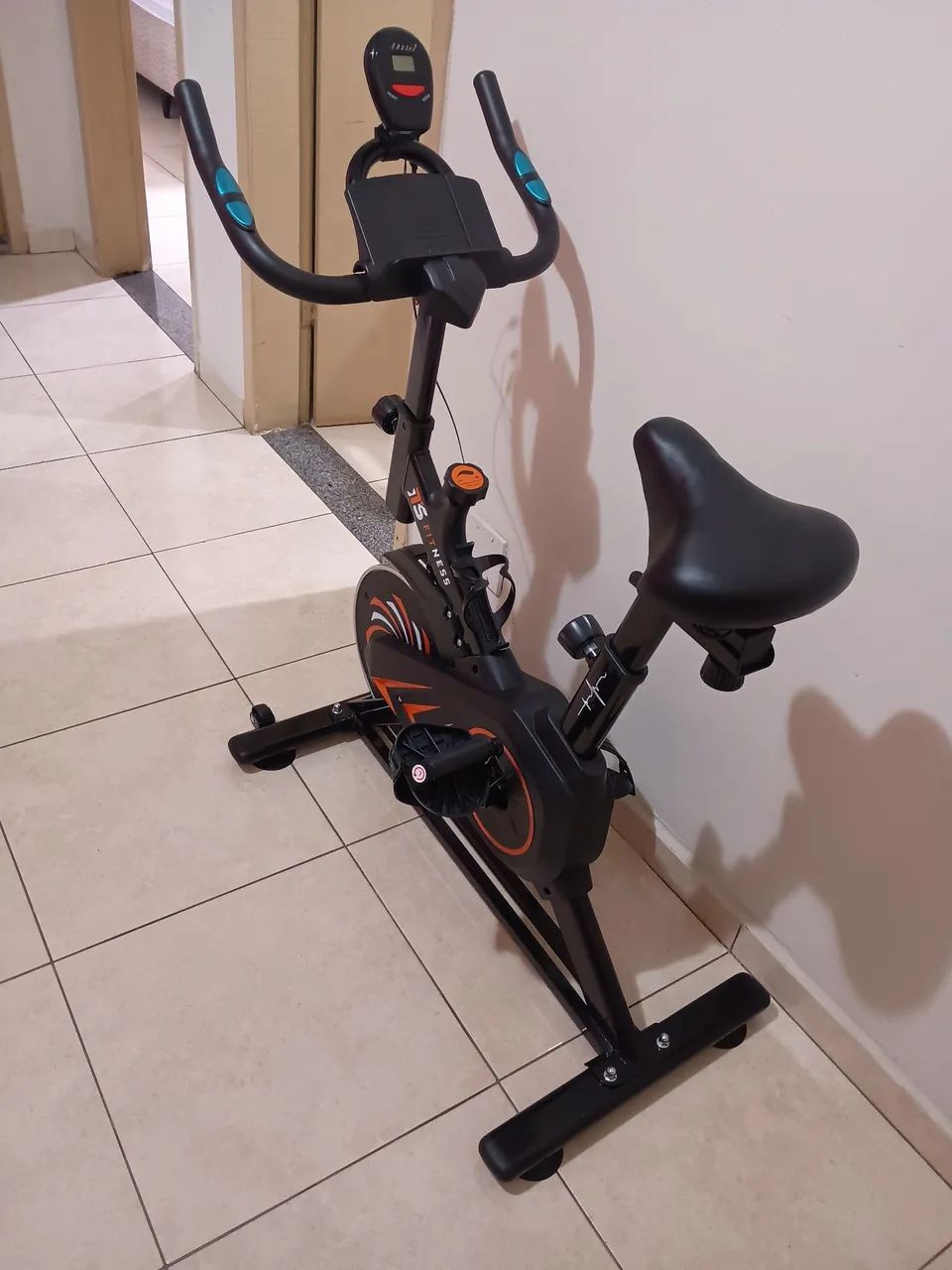 Bicicleta Spinning 8kg de inércia  - Foto 3