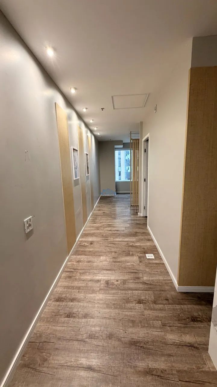 Sala para alugar em Barueri, Alphaville Industrial, com 100 m², Edifício Alpha Green Busin