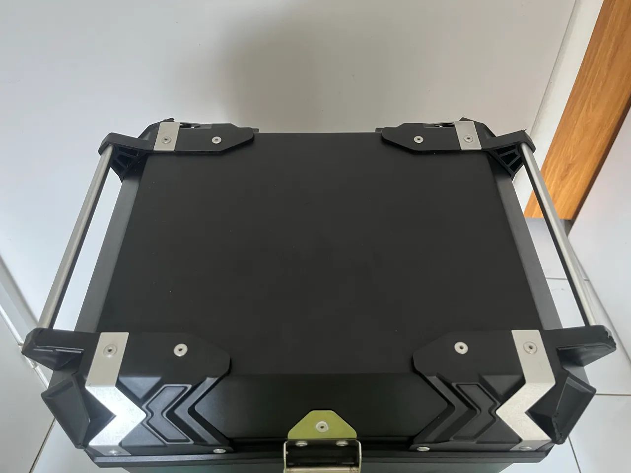 Baú Para Moto Gp Tech  Preto 45 Litros