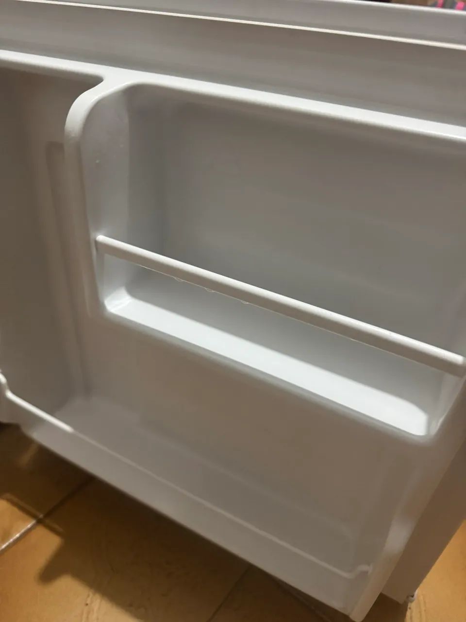 Frigobar Midea de 45 Litros, - Foto 3