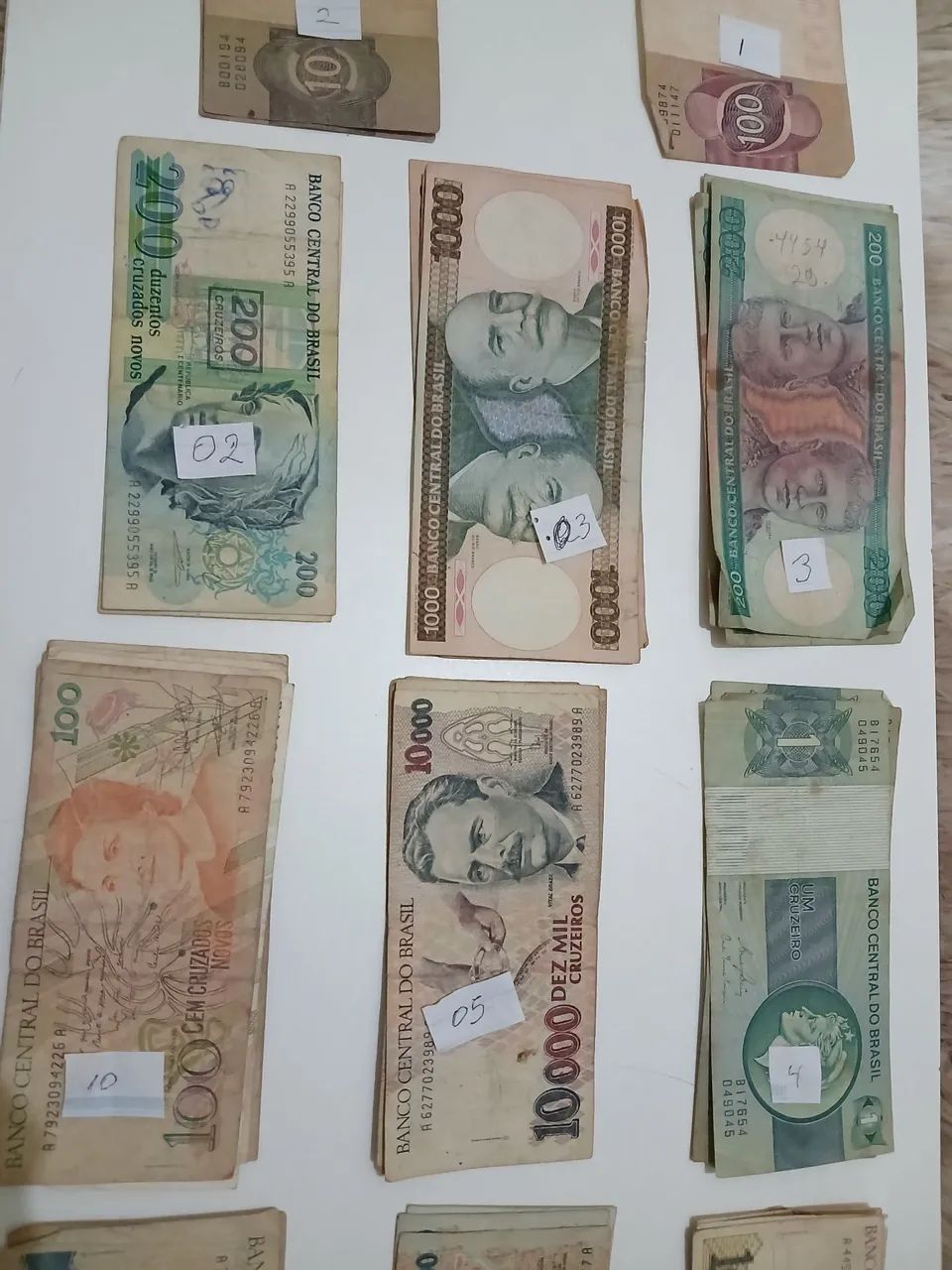 Conjunto com 60 cedulas de dinheiro antigo brasileiro. - Foto 2