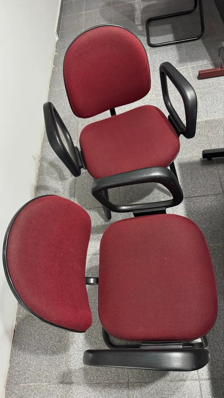 Kit com 2 Cadeiras Executiva Base Fixa Em S Linha Office Cor Vermelho - Foto 3