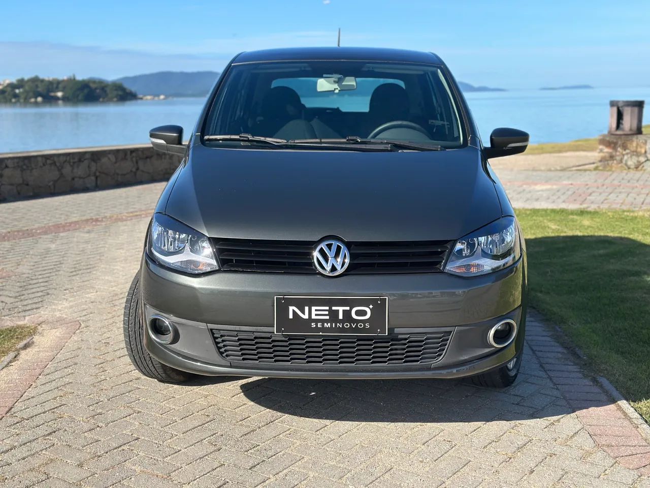 Volkswagen Fox 1.0 MI Total Flex 8V 5P 2014 - Foto 3