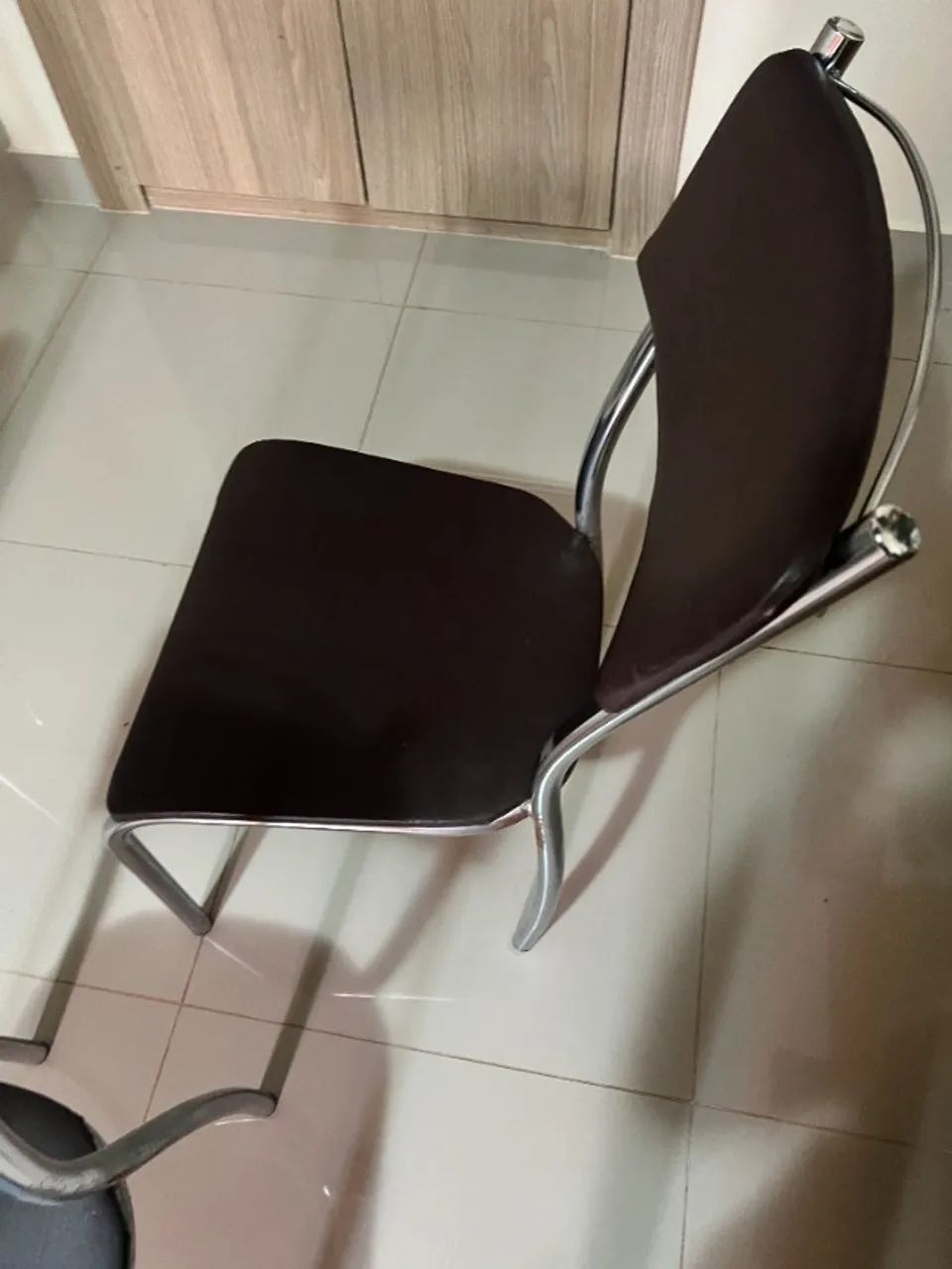 Mesa de jantar/cozinha com cadeiras - Foto 5