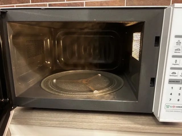 Microondas LG 30 litros - Foto 2