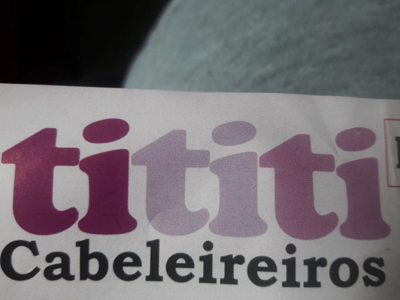 Vaga para manicure 