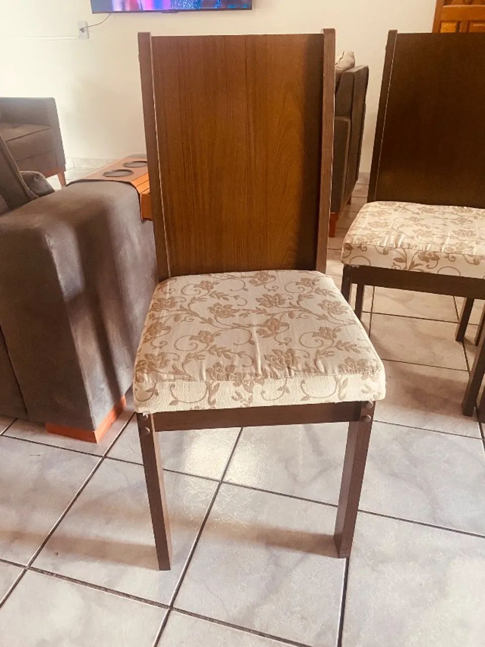 Mesa de jantar com 6 cadeiras - Foto 4