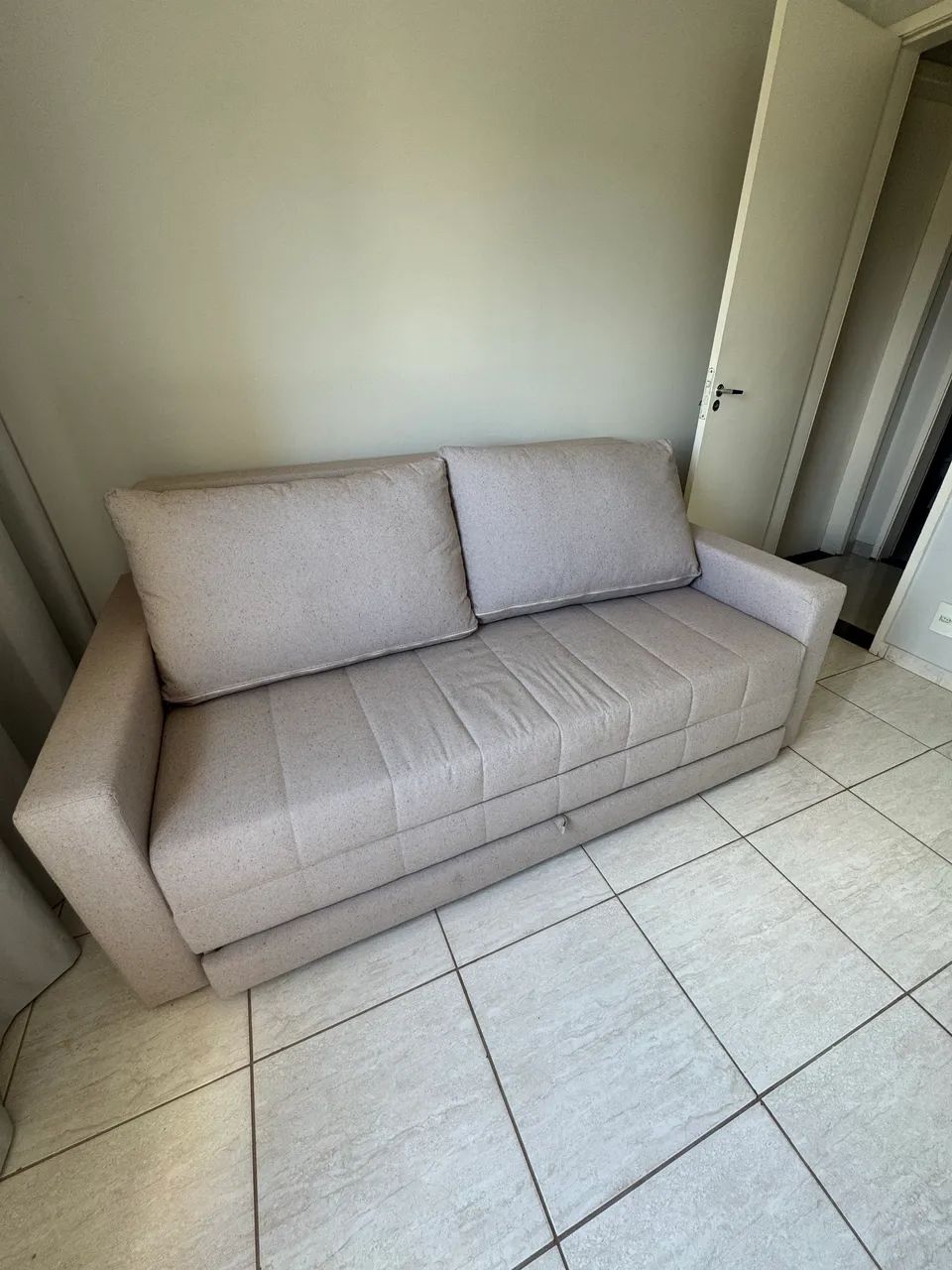  Sofá-Cama 3 Lugares Bege em Linho - Praticamente Novo - Foto 2