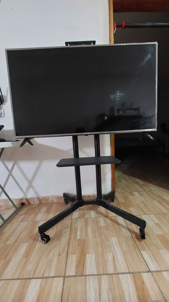 Tv 4k + Suporte de piso - Foto 2