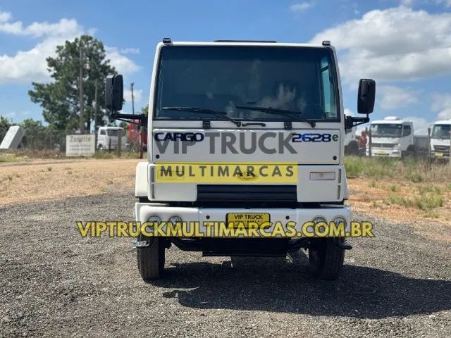 Ford Cargo 2628 Traçado 6x4 - Foto 3