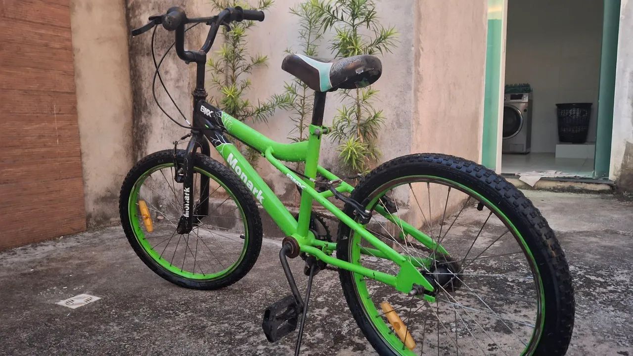 Vendo bicicleta Monark BMX, Aro 20, funcionando perfeitamente. - Foto 3