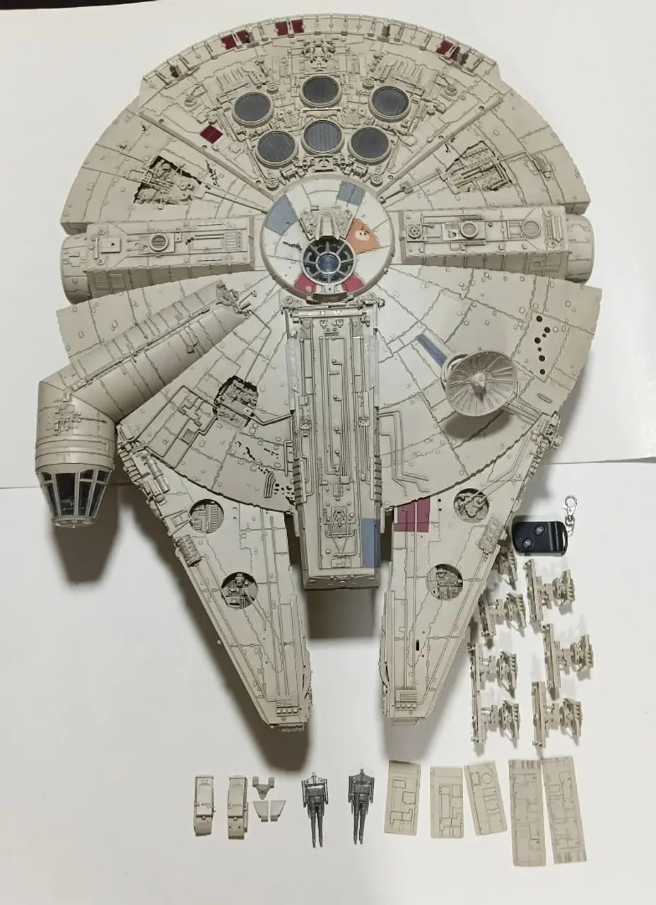 Millenium falcon planeta de agostini star wars 1:72 2