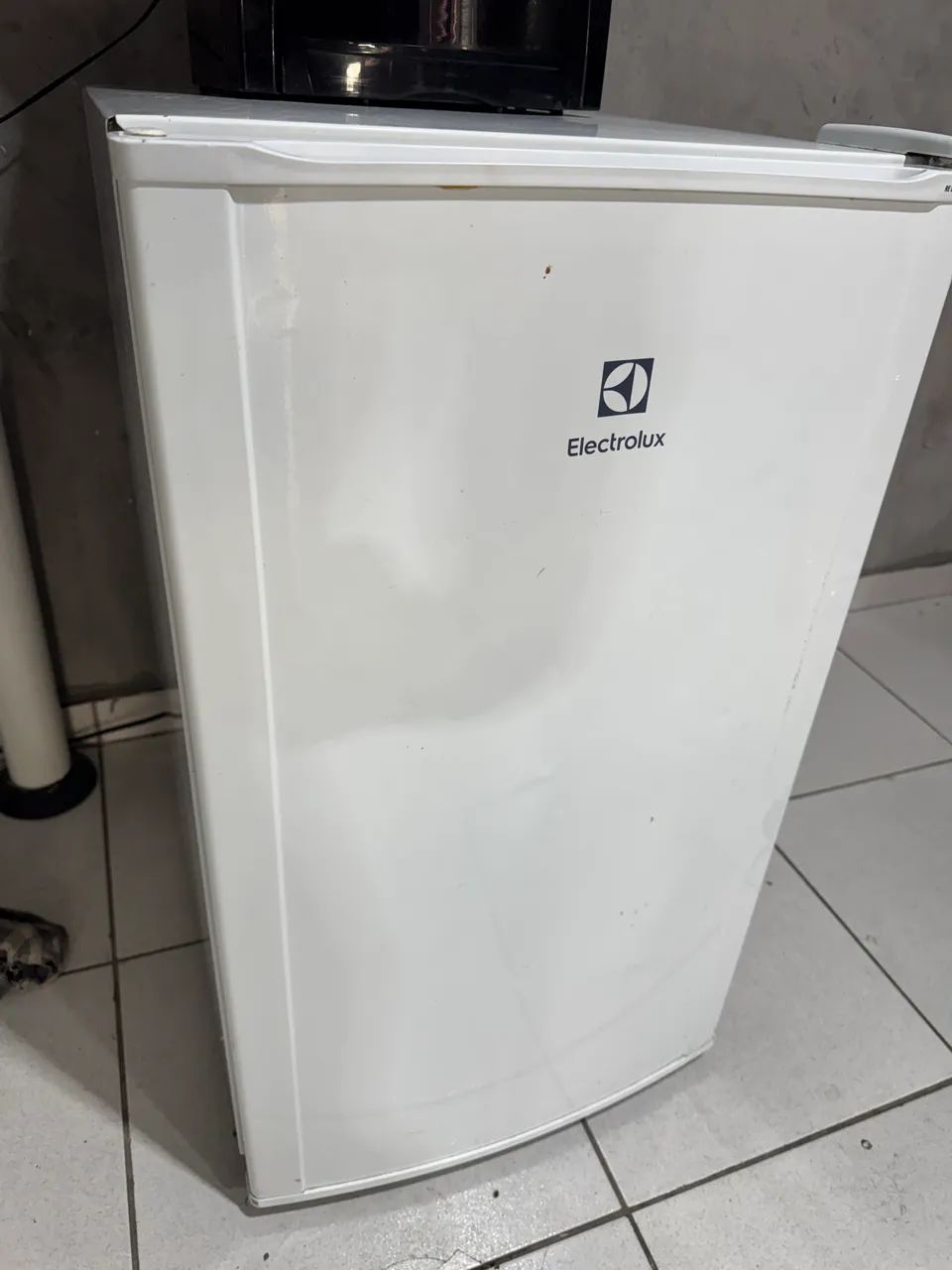 Frigobar eletrolux 