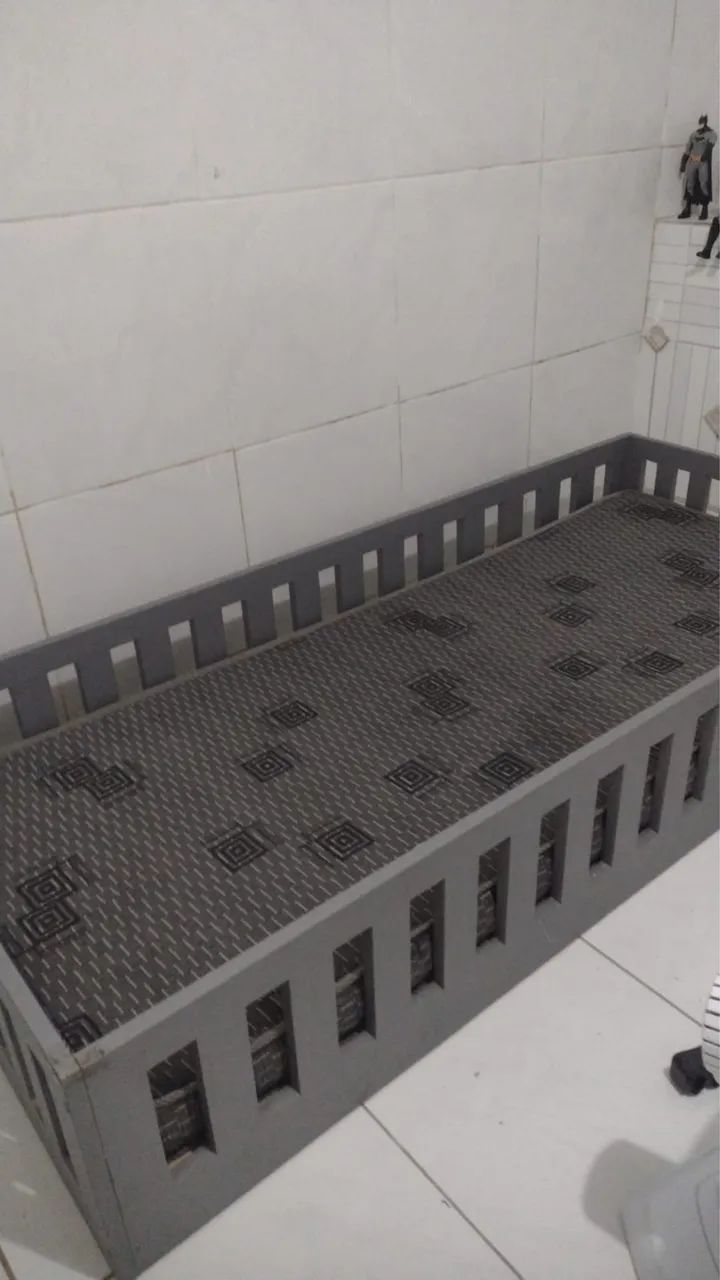 CAMA INFANTIL COM GRADE E COLCHAO  - Foto 3