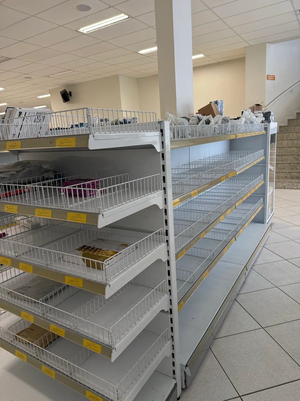 Gôndolas ide aço reforçado meio de loja  - Foto 2