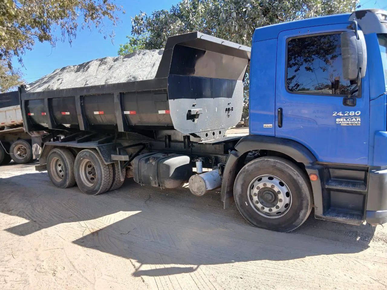 Caminhão 24280