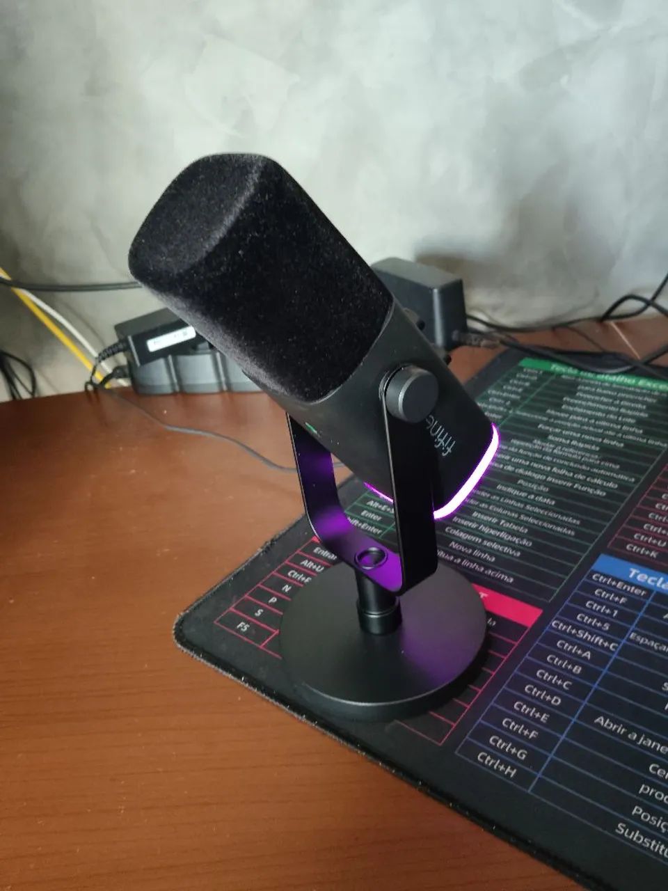 Microfone FIFINE AM8 USB/XLR Dinâmico Cardioide - Preto - Foto 3