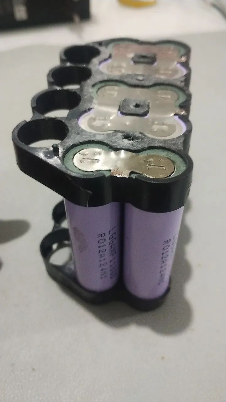 Bateria de lítio LG 18650 2150mah descarga máxima 10amh - Foto 2