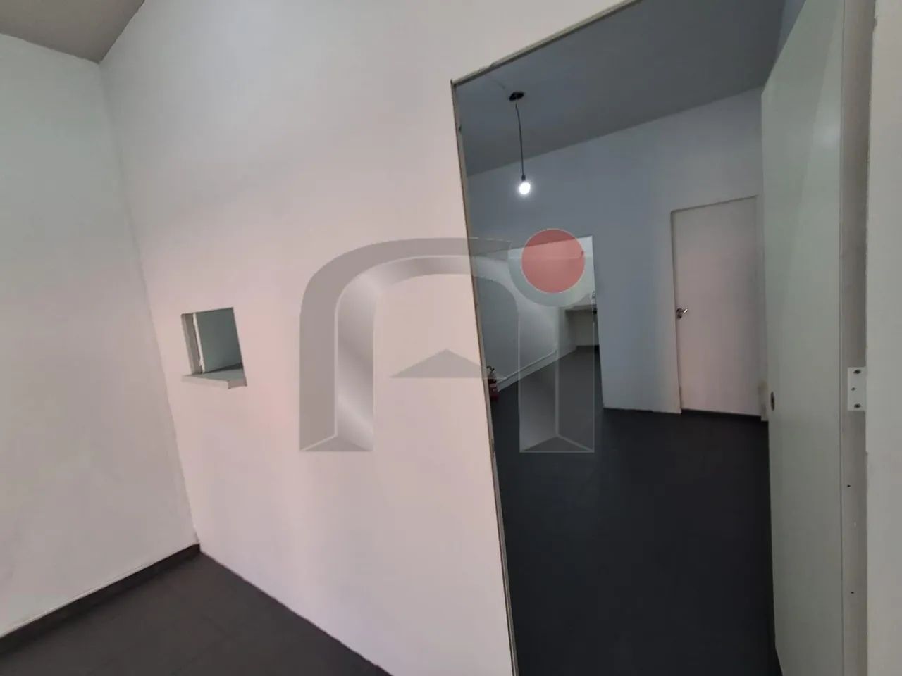 SALÃO EM ÓTIMA LOCALIZAÇÃO - Foto 5