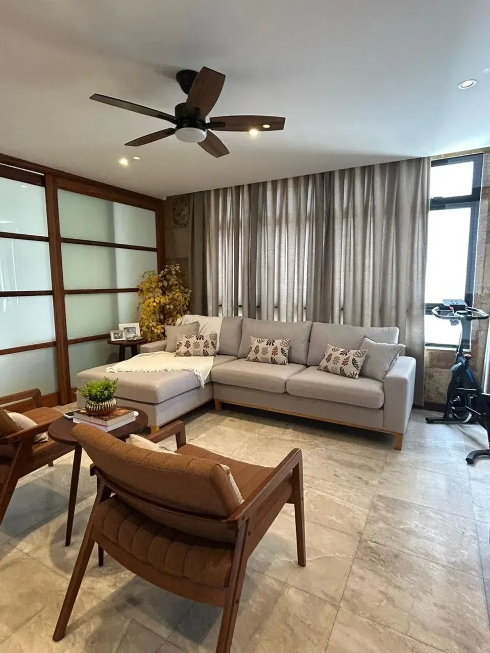 apartamento na Av Beira Mar
