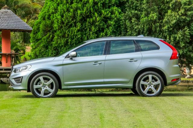 Volvo Xc 60 T5 R-Design 2.0 2015 - Foto 2