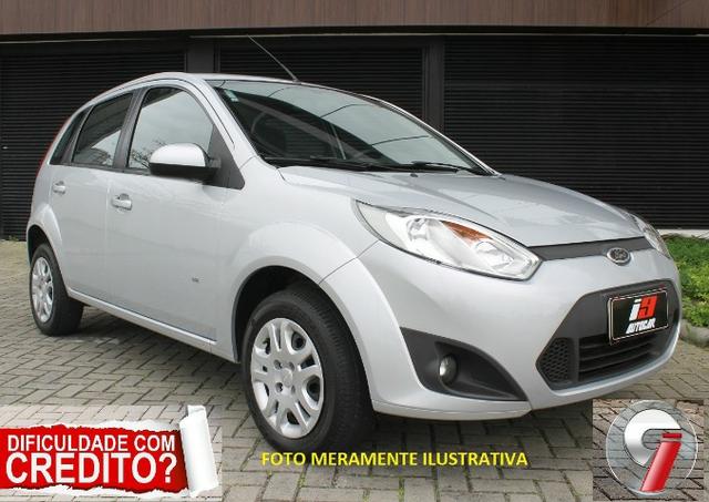 Ford Fiesta Score Baixo Pequena Entrada