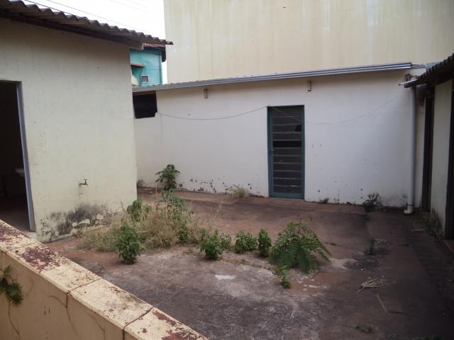 Casa para alugar com 1 dormitórios em Tabajaras, Uberlandia cod:530825 - Foto 11