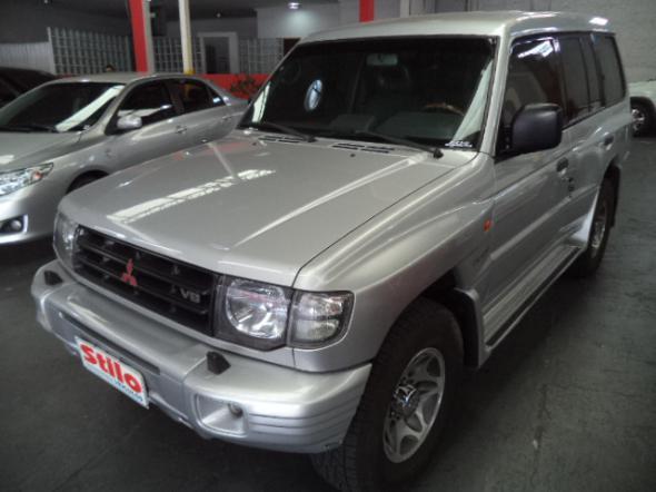 Pajero Gls 3.5 V6 Automatica 4x4 7 Lugares 1999 Prata Confira