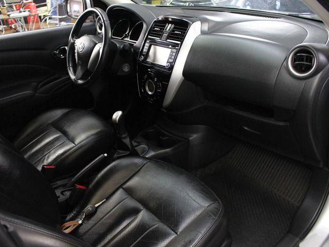 VERSA UNIQUE 1.6 16V Flex 4p Mec. - Foto 4
