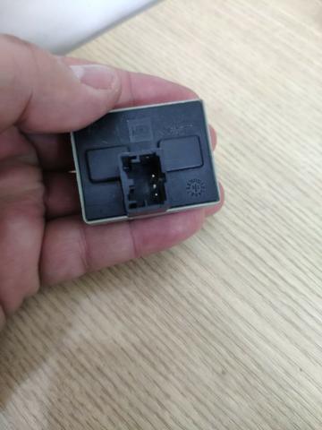 Par Botao Vidro Elétrico Gol G4 G5 G6 Fox Duplo - Foto 5