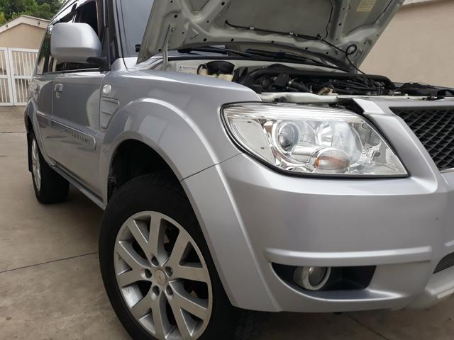 Mitsubishi TR4 câmbio manual 4x4 impecável 2011 C/ GNV - Foto 4