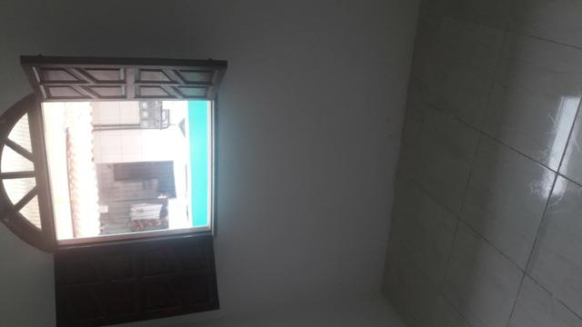 Casa 2;4 rua do espaco casa verde carro na porta - Foto 9