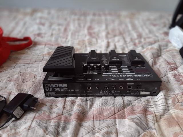Pedaleira Boss Me-25 + Fonte Original 9v Boss Psa120zs - Foto 3
