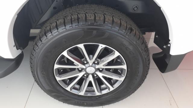 MITSUBISHI L200 TRITON 2.4 16V TURBO DIESEL SPORT HPE-S CD 4P 4X4 AUTOMATICO. - Foto 9