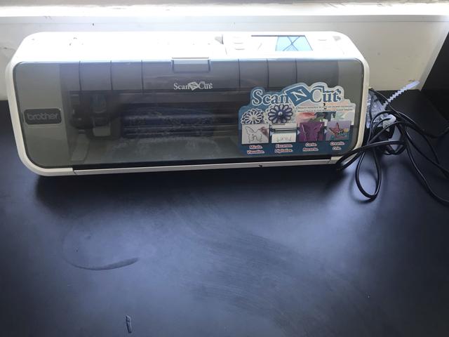 Vendo máquina de. Corte scan cut