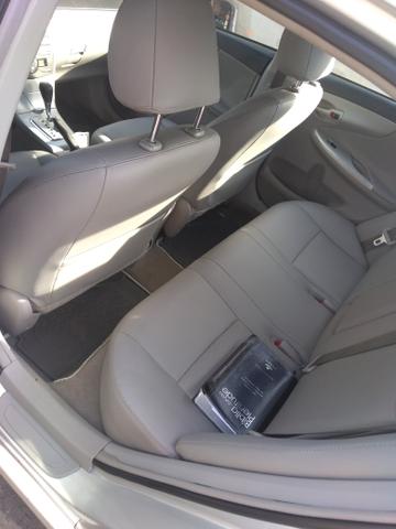 Corolla Gli 1.8 Prata Automático flex prata 2012 - Foto 6