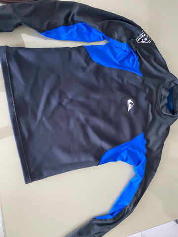 Bermuda e camisa mormaii, camisa quiksilver - Foto 4