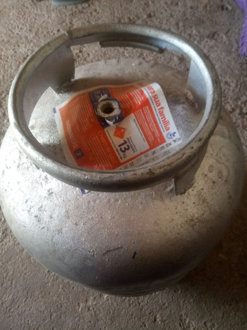 Vende-se vasilhame vazio 135,00$