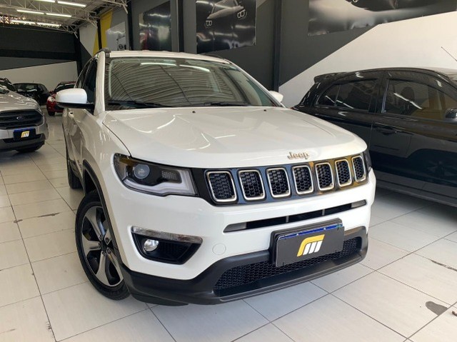 JEEP COMPASS LONGITUDE 2.0 FLEX AUTOMÁTICO COM SISTEMA DE SOM BEATS 2018