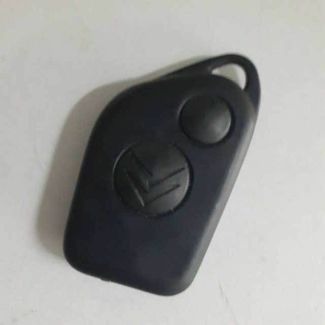 Capinha para controle do Citroen. Nova. 