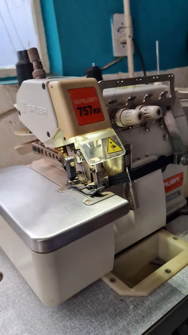 Máquina de Costura Elastiqueira Industrial 757K Siruba