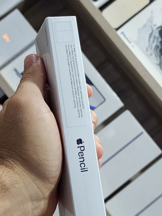 Apple pencil 1 MODELO NOVO nova lacrada ( com adaptador para ipad 10 ) - Foto 3