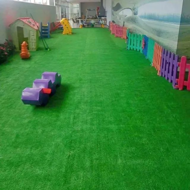 Grama Sintética Premium 12 mm Pronta Entrega Rolo de 30 metros Academia Playground - Foto 4