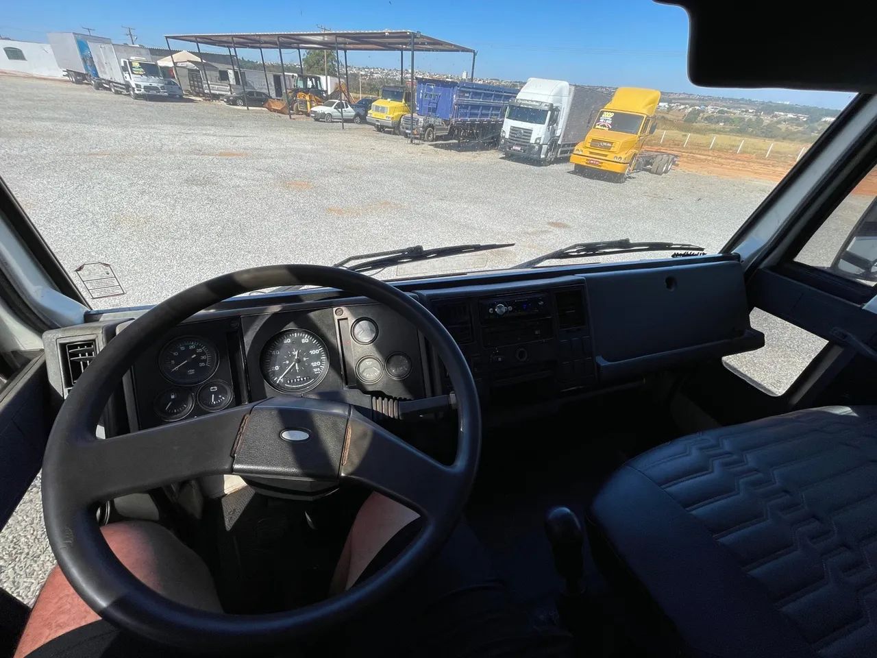 FORD CARGO 1215 - Foto 11